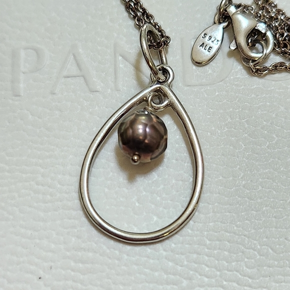 Pandora Pearl Necklace - Picture 4 of 8
